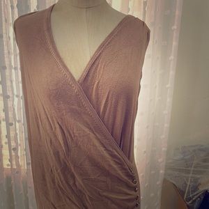 Sleeveless crisscross vertical silky cotton vest
